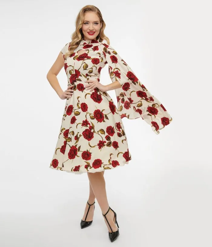 1940s Cream and Red Rose Print Sash Swing Dress Dresses Unique Vintage Pocket Dresses 1940s Cream and Red Rose Print Sash Swing Dress Dresses Unique Vintage Pocket Dresses