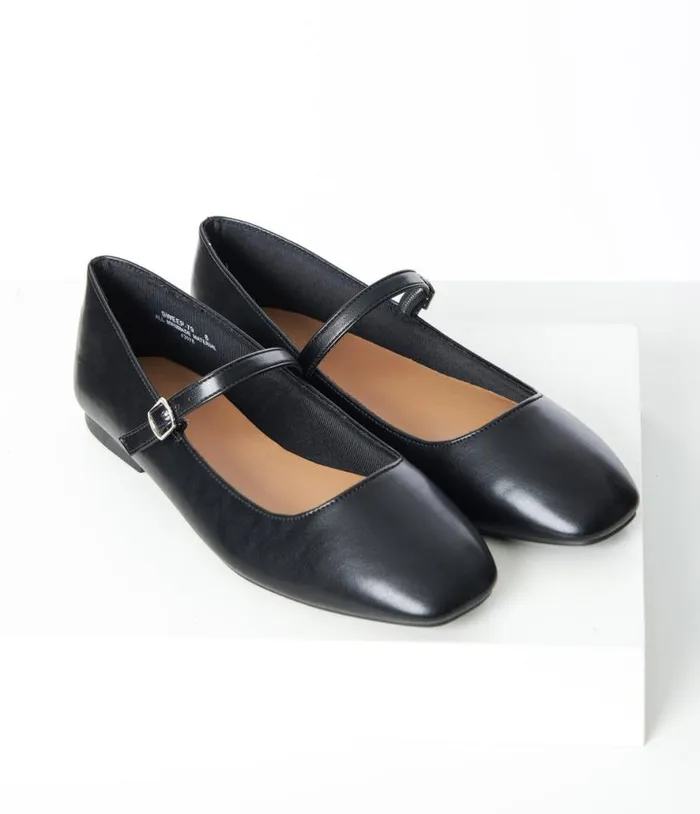 1960s Black Mary Jane Flats Shoes Unique Vintage Flats