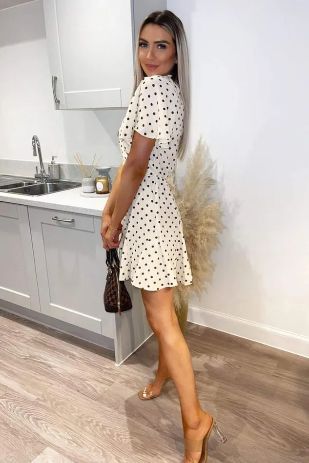 AX Paris Cream Spotty Butterfly Sleeve Pleated Mini Dress Dresses