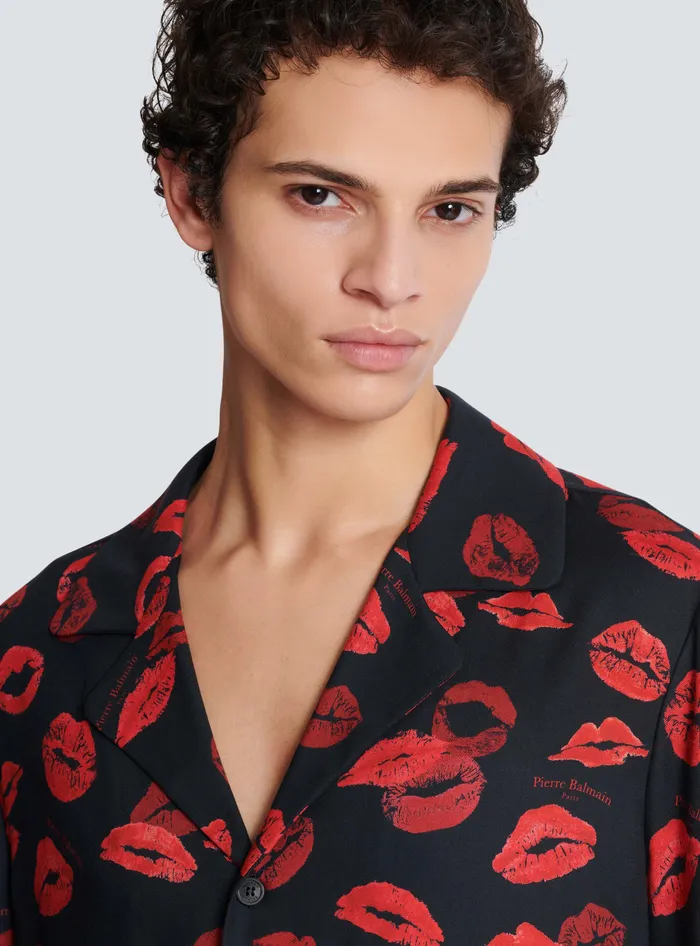 Balmain Shirts And Polos Men Twill Pyjama Shirt With Kiss Print Black