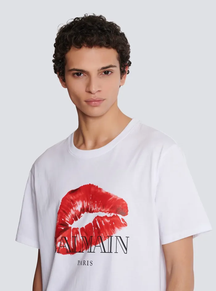 Balmain TShirts Men Relaxed Tshirt With Kiss Print White