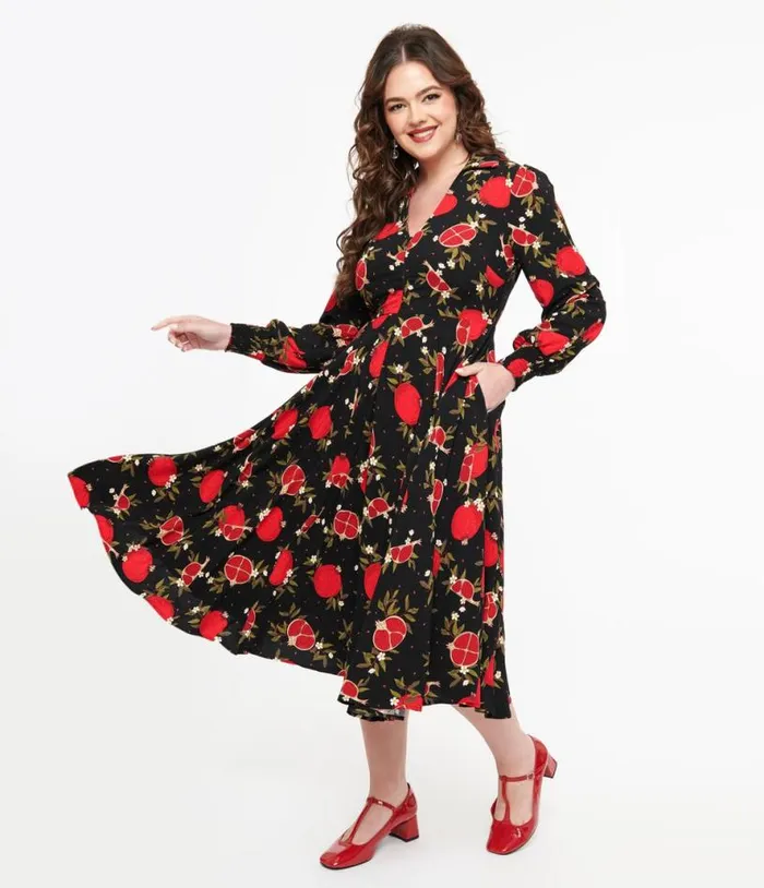 Banned 1940s Black and Red Pomegranate Midi Dress Dresses Unique Vintage Pocket Dresses Banned 1940s Black and Red Pomegranate Midi Dress Dresses Unique Vintage Pocket Dresses