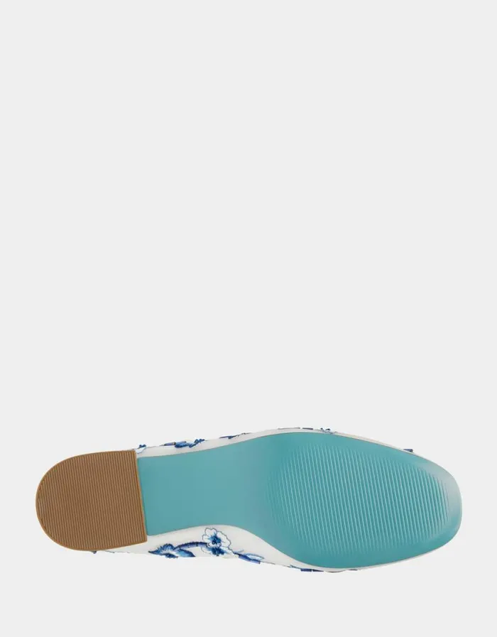 Betsey Johnson Women EZRA BLUE FLORAL