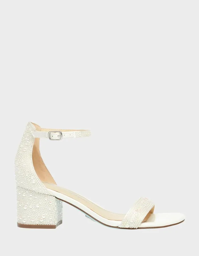 Betsey Johnson Women MARI IVORY Ivory