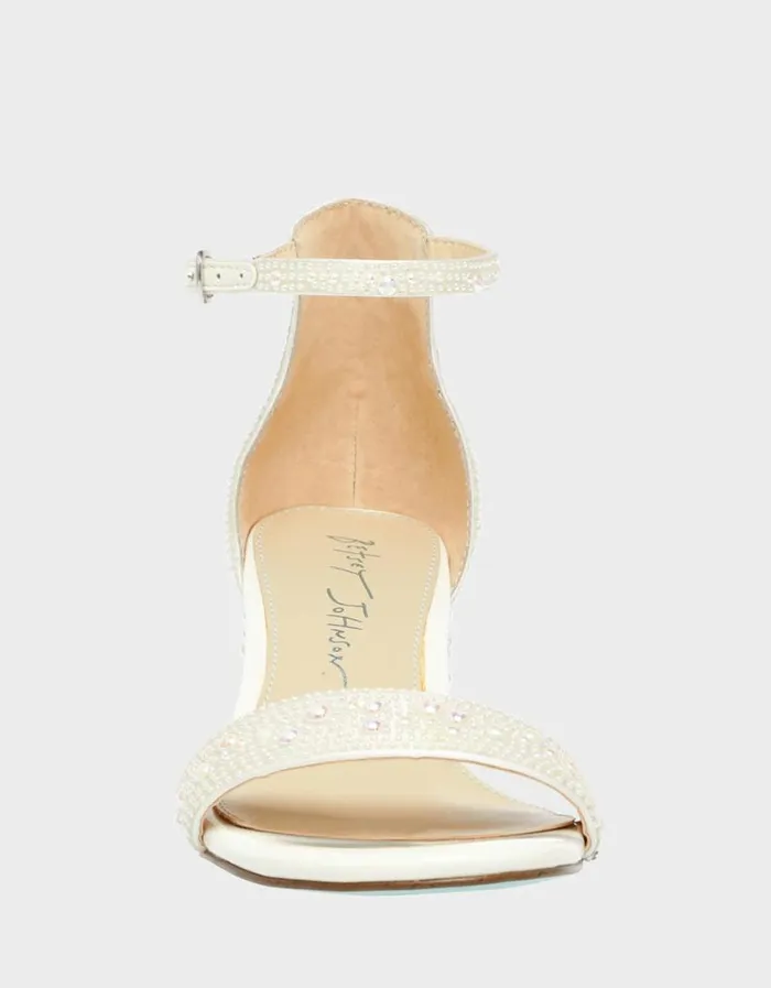 Betsey Johnson Women MARI IVORY Ivory