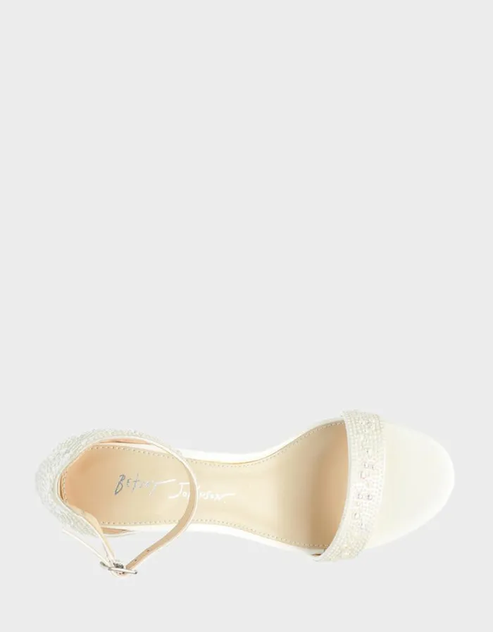 Betsey Johnson Women MARI IVORY Ivory