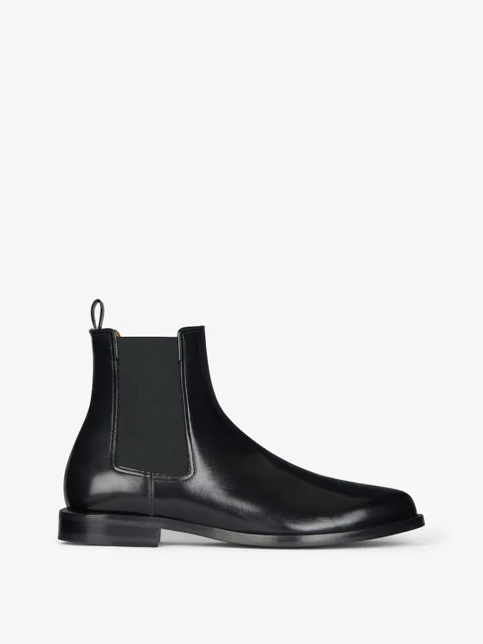 Classic Chelsea Boots In Leather Black Men Givenchy Boots and Loafers