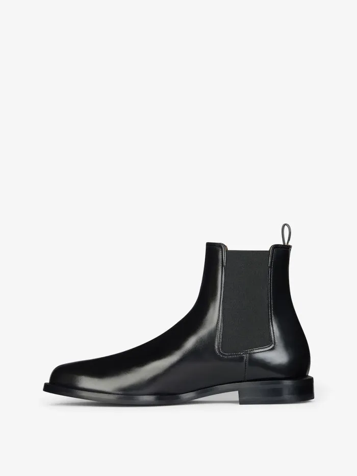 Classic Chelsea Boots In Leather Black Men Givenchy Boots and Loafers
