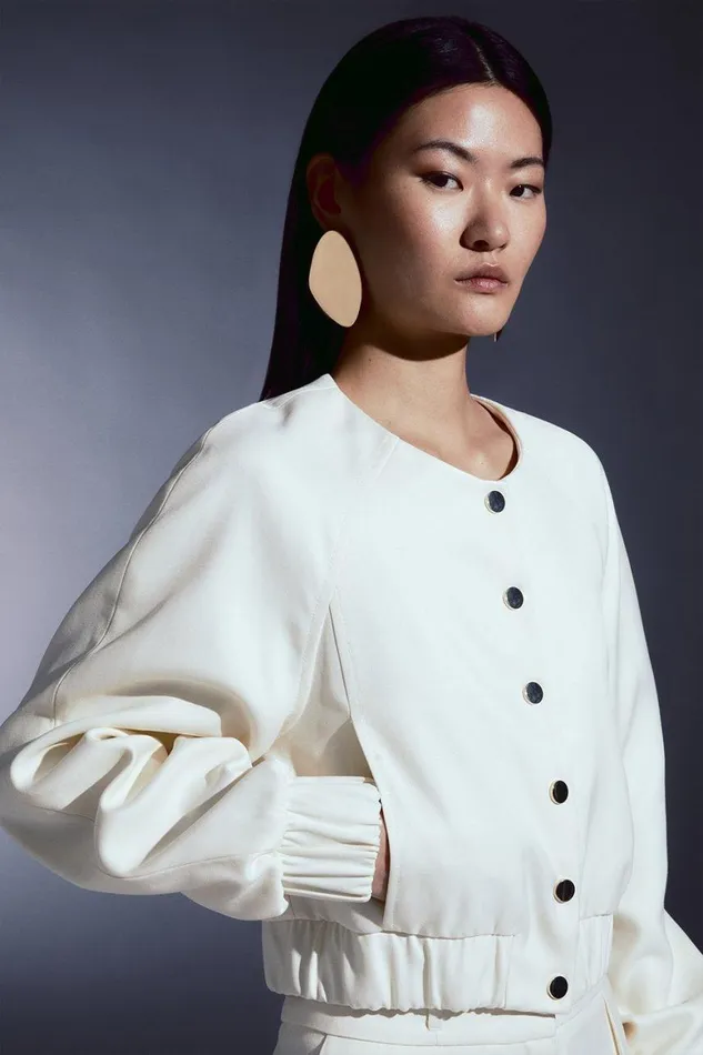 Coats and Jackets Women Karen Millen Tailored Compact Stretch Cropped Bomber Jacket Ivory