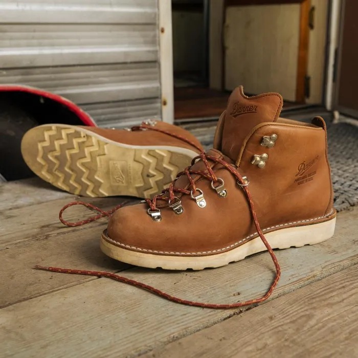 Danner Boots Mountain Light Kenton 8211 MenWomen