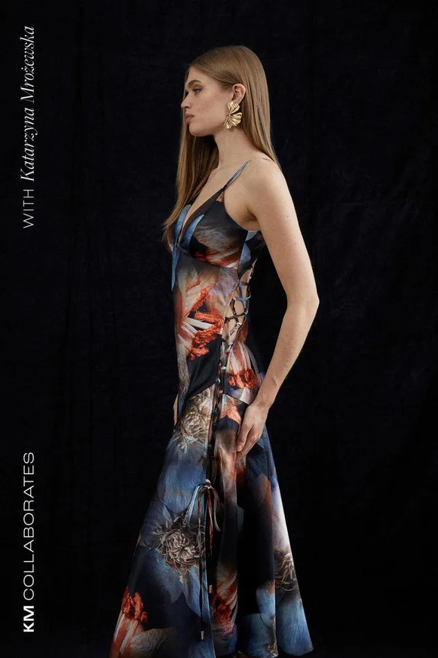 Dresses Women Karen Millen Photographic Floral Woven Satin Tie Detail Maxi Dress Floral Dresses Women Karen Millen Photographic Floral Woven Satin Tie Detail Maxi Dress Floral