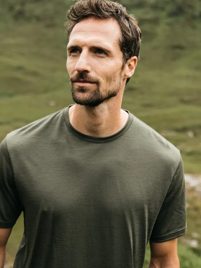 Finisterre Base Layers and Underwear Men Seeker Merino TShirt Olive