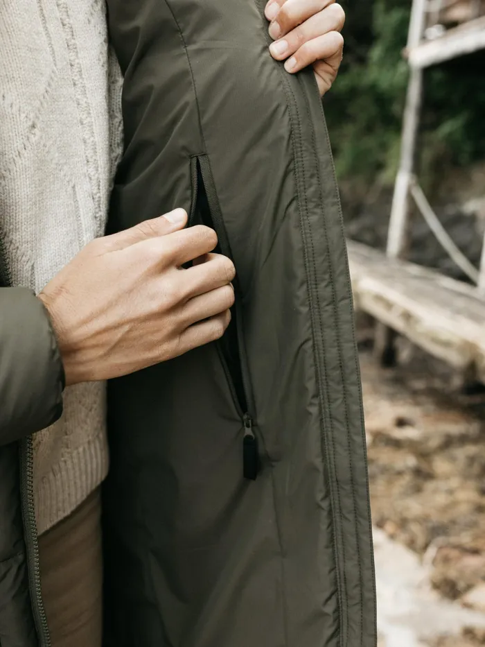 Finisterre Jackets and Coats Women Elara Coat Olive