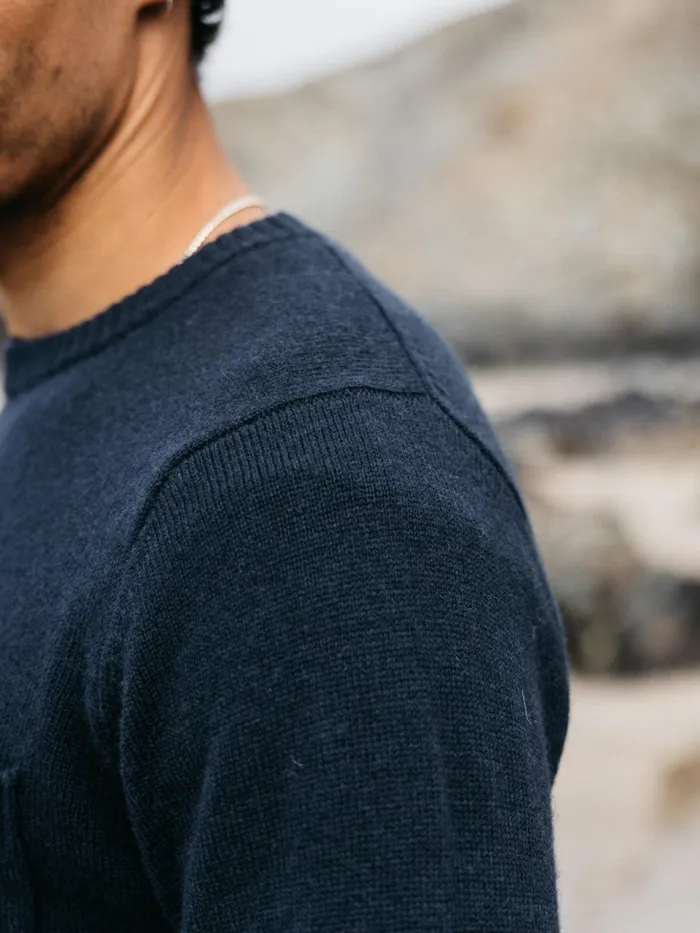 Finisterre Knitwear Men Cavan Pocket Knit Sweater Navy