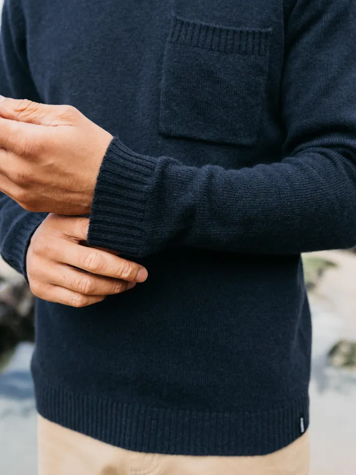 Finisterre Knitwear Men Cavan Pocket Knit Sweater Navy