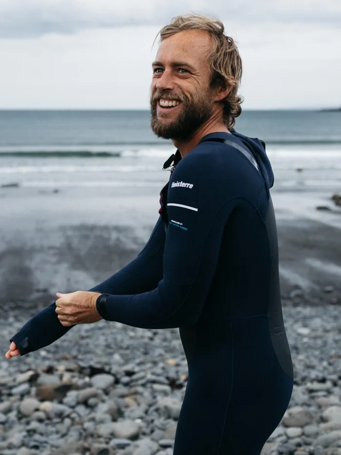 Finisterre Wetsuits Men Nieuwland 5545mm Yulex Chest Zip Hooded Wetsuit Ink