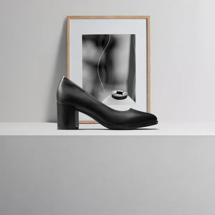 Freva 55 Court Black Leather Women Clarks Dress Shoes
