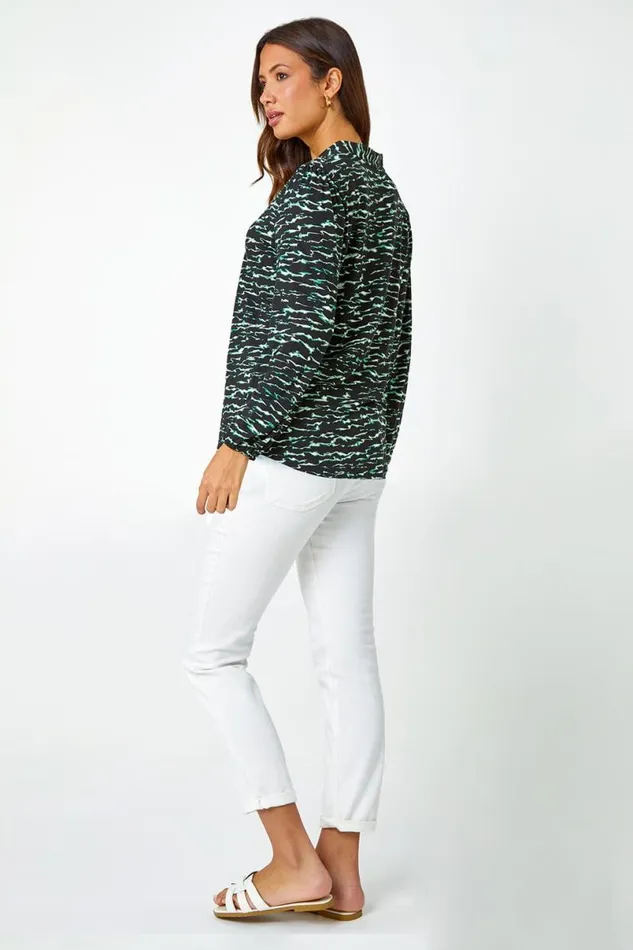 Green Wave Print Pleated VNeck Stretch Top Women Roman Tops