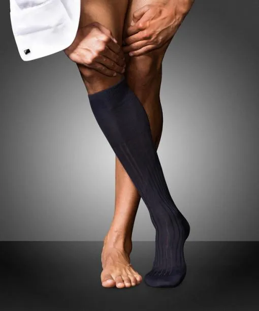 Men No 13 Finest Piuma Cotton Men Kneehigh Socks Dark Navy FALKE Knee High Socks Men No 13 Finest Piuma Cotton Men Kneehigh Socks Dark Navy FALKE Knee High Socks
