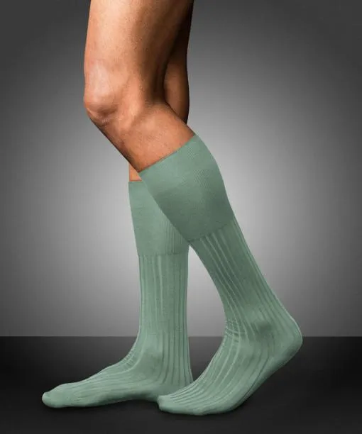 Men No 13 Finest Piuma Cotton Men Kneehigh Socks Sage FALKE Knee High Socks