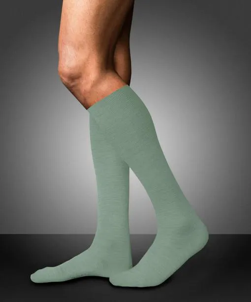 Men No 6 Finest Merino and Silk Men Kneehigh Socks Sage FALKE Knee High Socks