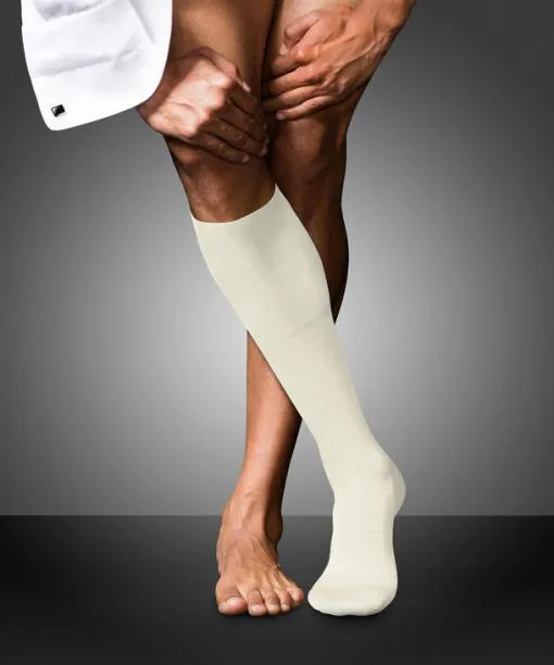 Men No 6 Finest Merino and Silk Men Kneehigh Socks Woolwhite FALKE Knee High Socks