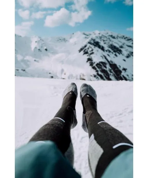 Men SK2 Intermediate Men Skiing Kneehigh Socks Black FALKE Ski Socks