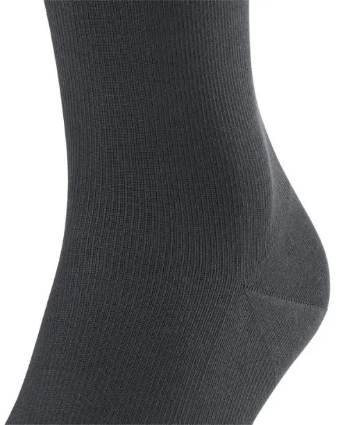 Men Ultra Energizing Men Kneehigh Socks Anthracite FALKE Functionals
