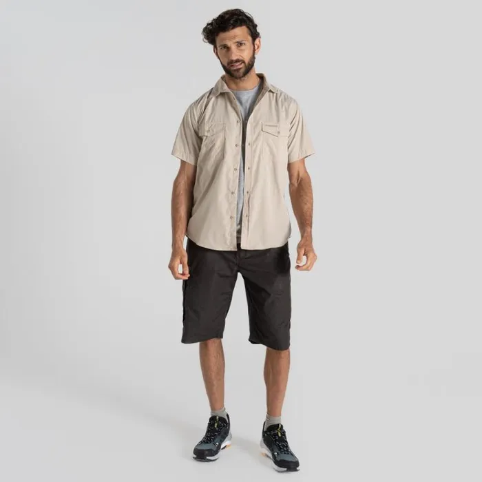 Mens Short Sleeve Craghoppers Kiwi Short Sleeved Shirt Oatmeal Mens Short Sleeve Craghoppers Kiwi Short Sleeved Shirt Oatmeal