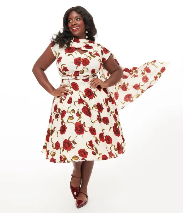 Plus Size 1940s Cream and Red Rose Print Sash Swing Dress DressesPlus Unique Vintage Pocket Dresses Plus Size 1940s Cream and Red Rose Print Sash Swing Dress DressesPlus Unique Vintage Pocket Dresses