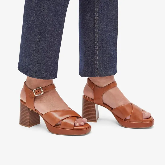 Ritzy 75 Rae Tan Leather Women Clarks Sandals and Flip Flops
