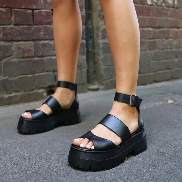 Sandals Women Windsor Smith THRILLED BLACK CHUNKY SANDALS Sandals Women Windsor Smith THRILLED BLACK CHUNKY SANDALS
