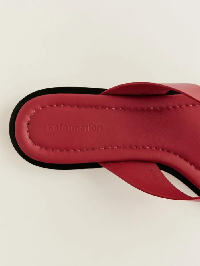 Shoes The Reformation Jessie Thong Sandal Lipstick Leather