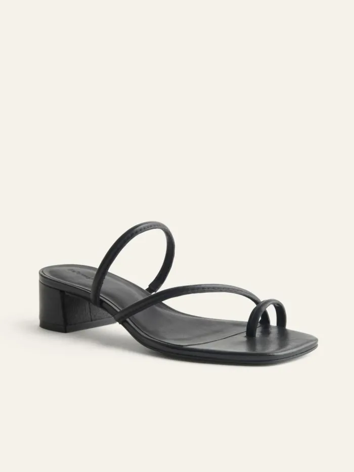 Shoes The Reformation Meena Toe Ring Block Heel Sandal Black