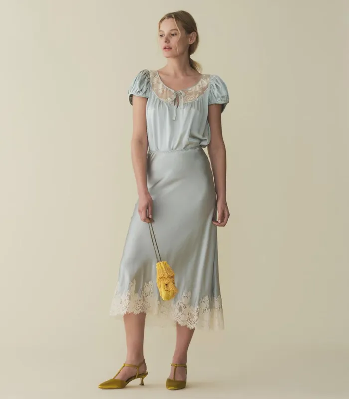 Shop CAMRI TOP Dusty Blue DEN Tops