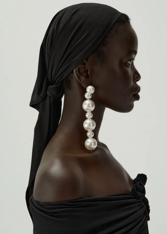 Shop Magda Butrym Jewelry Chunky Assorted Pearl Drop Earrings Shop Magda Butrym Jewelry Chunky Assorted Pearl Drop Earrings