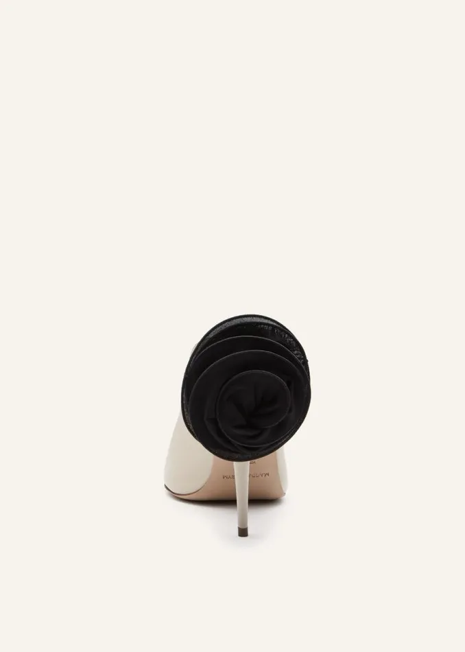 Shop Magda Butrym Shoes Peep Toe Mules In Cream Satin Shop Magda Butrym Shoes Peep Toe Mules In Cream Satin