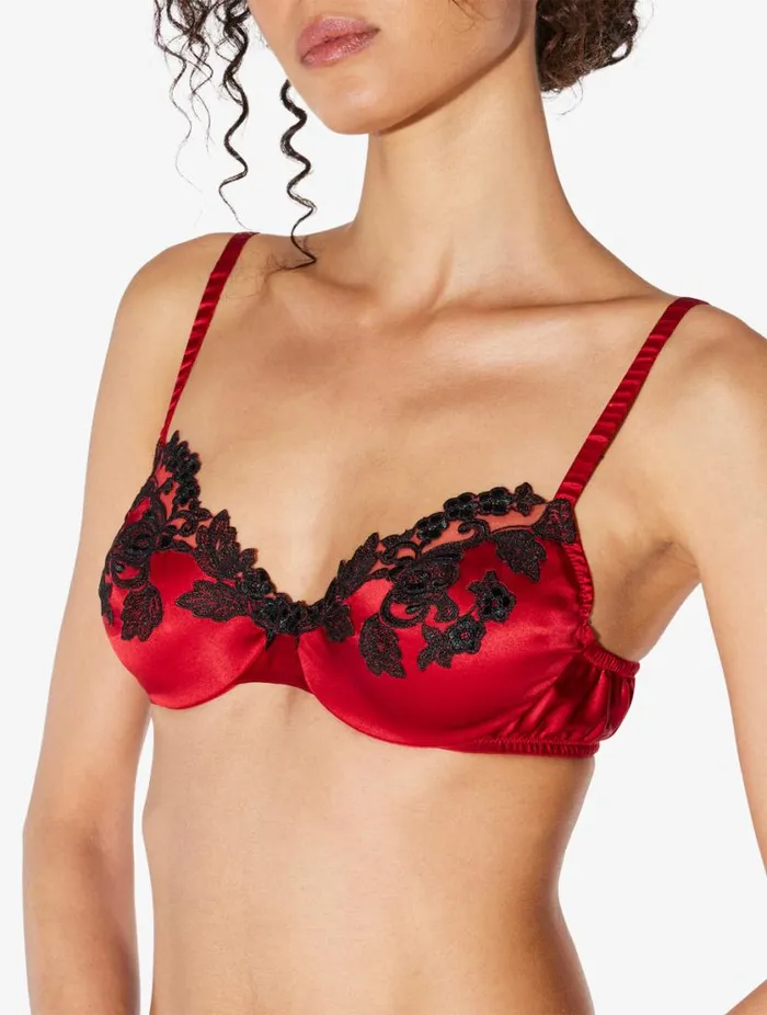 Silk Underwired Bra In Red With Black Frastaglio Lingerie La Perla Underwired