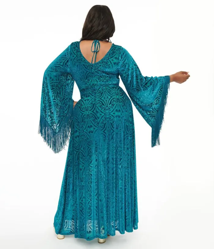 Smak Parlour Plus Size 1970s Teal Floral Fringe Sleeve Maxi Dress DressesPlus Unique Vintage Midi and Maxi