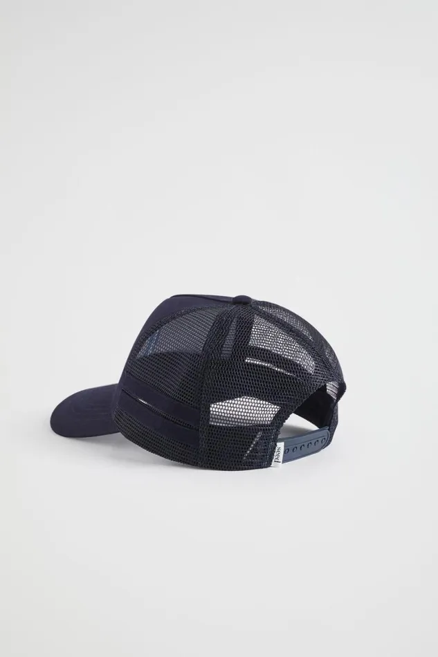The AZ Of Initials Boy Seed Heritage Initial Cap D