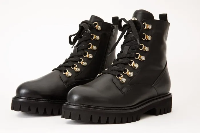 Vinci Leather Boots and Booties The Russel Black Leather LaceUp Ankle Boot 8211 Women