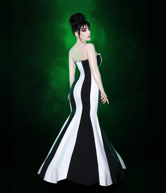 Weasel Wear Black and White Striped Sandworm Gown DressesPlus Unique Vintage Midi and Maxi