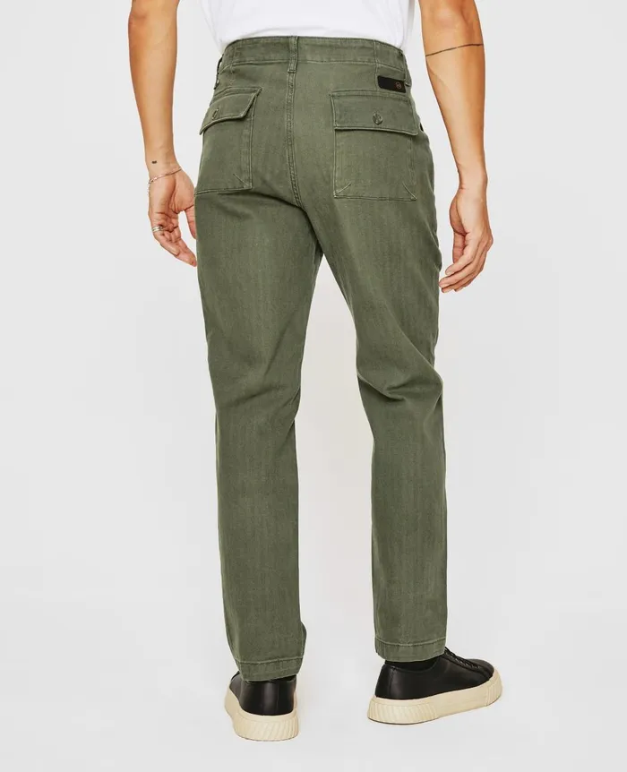 Wells Fatigue Valley Dark Infantry Green Men AG Jeans Pants Wells Fatigue Valley Dark Infantry Green Men AG Jeans Pants