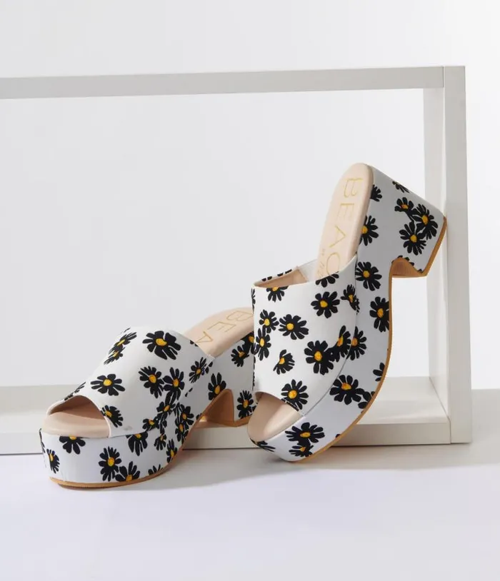 White and Black Daisy Print Platform Mule Shoes Unique Vintage Sandals