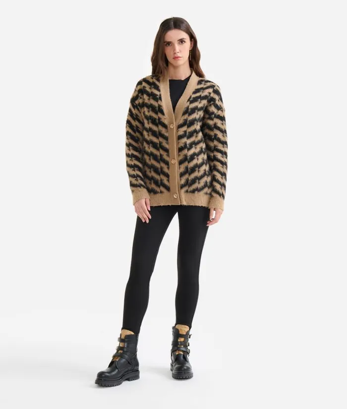 Woman Knitwears Shirts and Tops Alviero Martini WoolViscose Yarn Cardigan With Diagonal Motif Black Woman Knitwears Shirts and Tops Alviero Martini WoolViscose Yarn Cardigan With Diagonal Motif Black