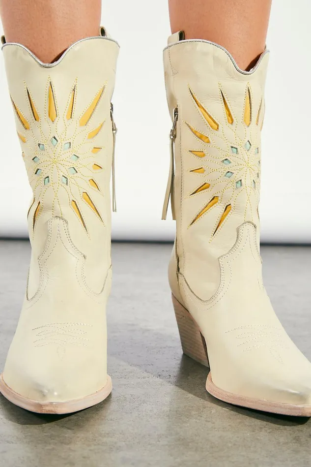Women Boots Free People Supernova Western Boots Vintage White