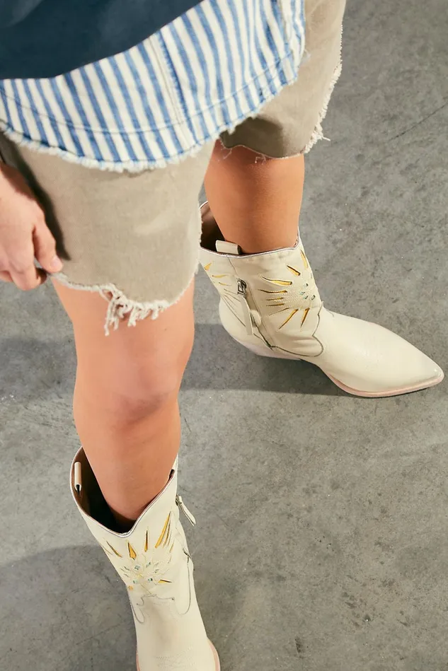 Women Boots Free People Supernova Western Boots Vintage White