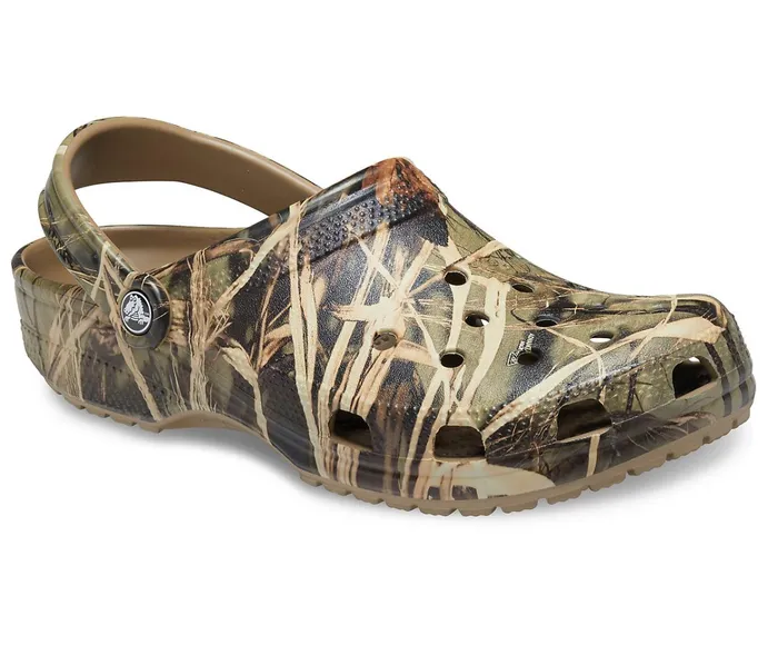 WomenMen Classic Realtree V2 Khaki Crocs Clogs