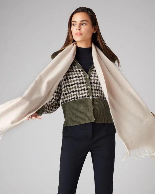 WomenMen Unisex Large Woven Cashmere ScarfIn Heather Beige Brown Heather Beige Brown NPeal Cashmere Scarves