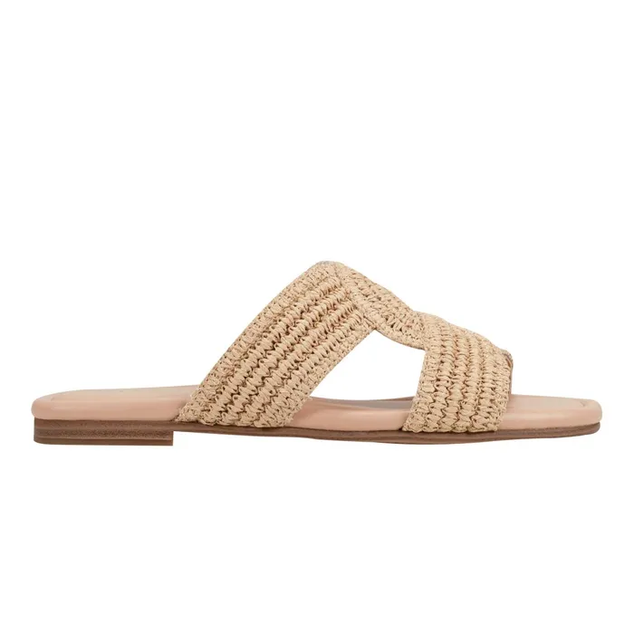 Women Navie Flat Sandal Natural Raffia Marc Fisher Sandals